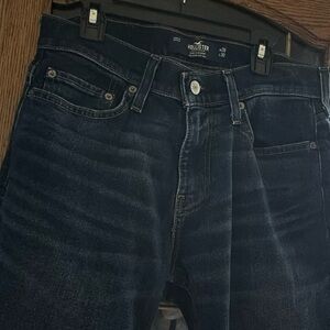 Like new Hollister Jeans size 28